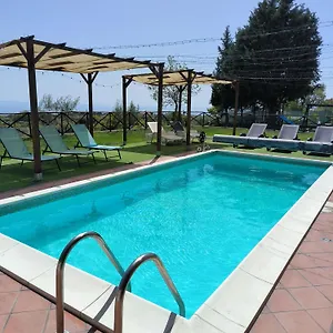 Egle Belpasso, Con Piscina Casa di campagna
